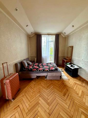 Стикова, 6