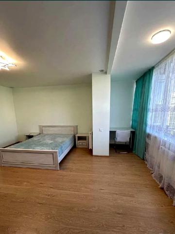 Івана Величковського вул., 58а