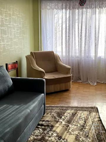 Депутатська вул., 25