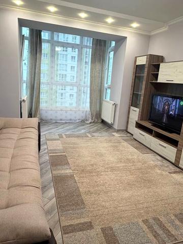 Василя Стуса вул., 42