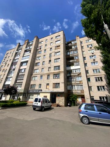Кулика і Гудачека вул. (Макарова), 38