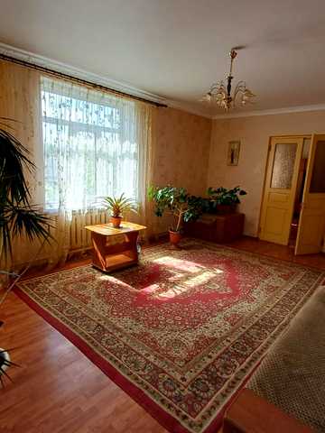 Оболонська вул., 9