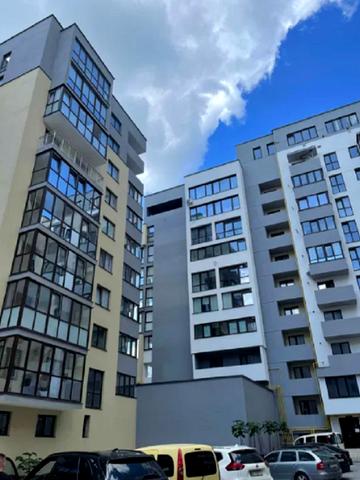 Степана Бандери просп., (Будинок 2)