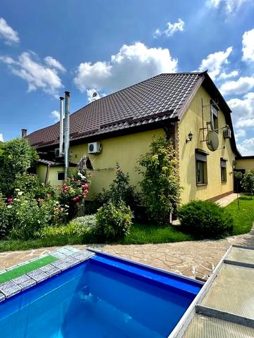 50 років Перемоги вул., 16 а