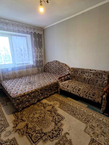 Героїв просп., 1-Б