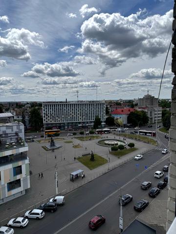 Президента Грушевського просп., 1