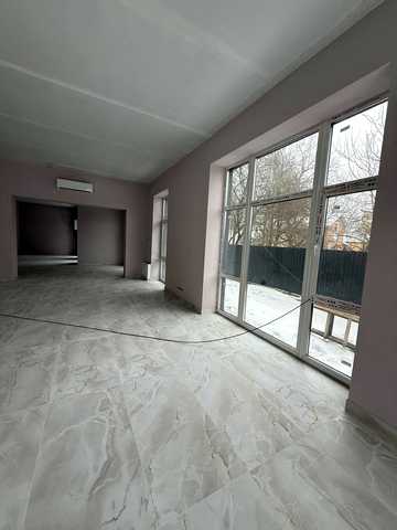 Білогірська вул., 12