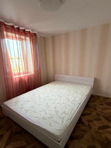 Березинська вул., (Будинок)