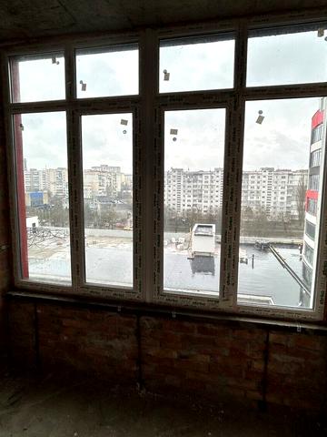 Прибузька вул., (Будинок)