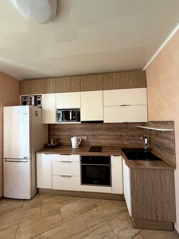 Святослава Ріхтера вул. (Щорса), 148-А