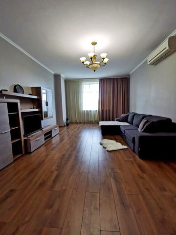 Святослава Хороброго вул., 7