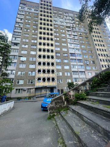 Вадима Гетьмана вул., 40