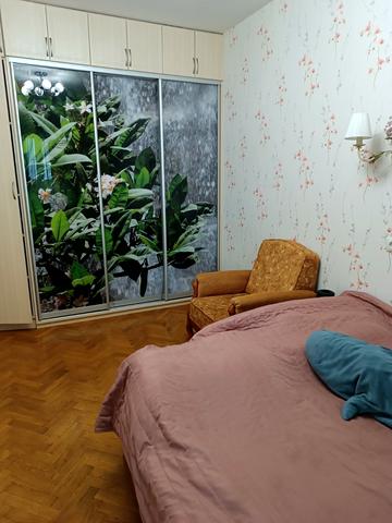 вул. Петра Григоренка, 25