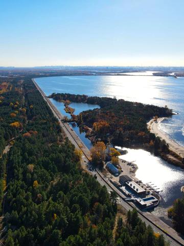 Парусна