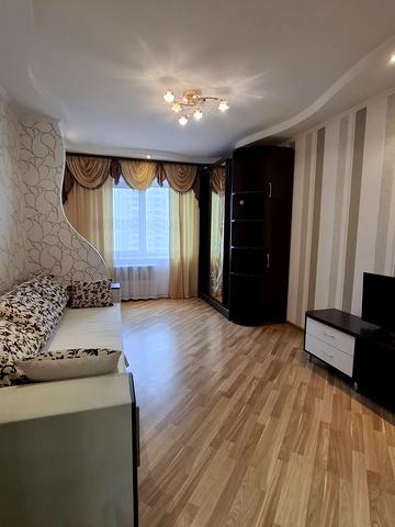 Миколи Лаврухіна вул., 5