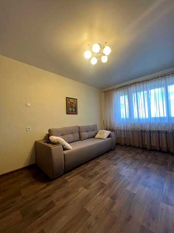 Нескорених вул. (Героїв Праці), 18