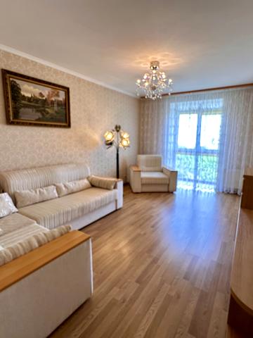 Леся Курбаса просп., 7-Б