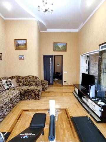 Петра Григоренка просп., 33/44