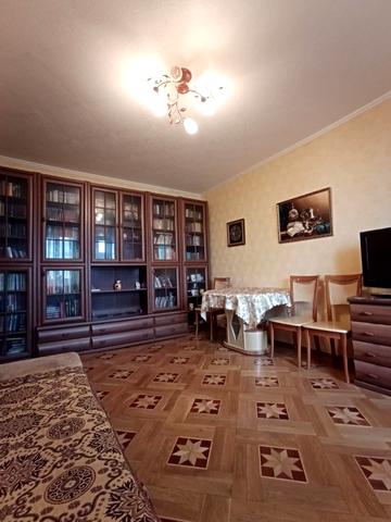 Сонячна вул., 10