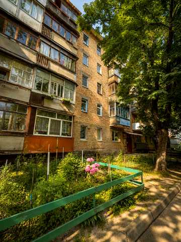 Європейська вул. (Жовтнева), 8