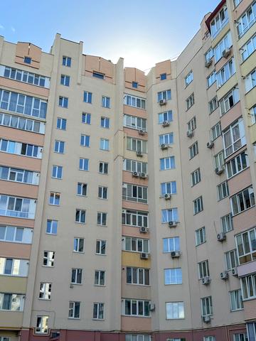 Зелена вул., 10