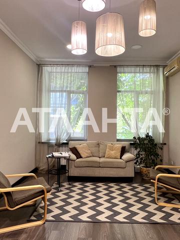 Петра Сагайдачного вул., 8