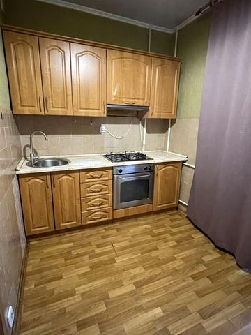 Жмеринська вул., 36