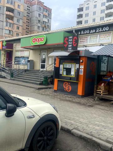 Володимира Момота вул., 42/5
