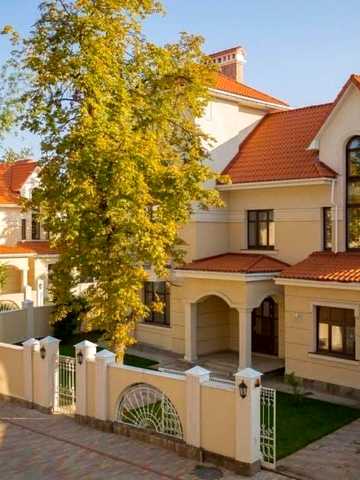 Дмитріївська вул. (Дмитрія Донського)