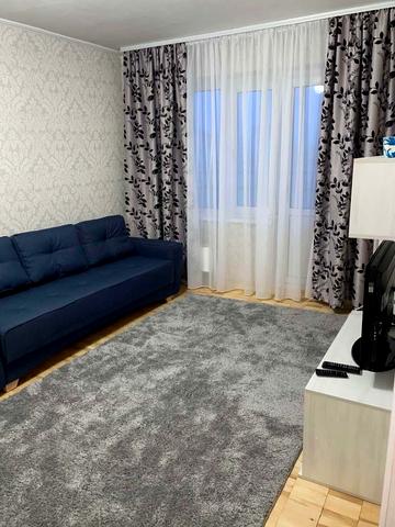 Миколи Бажана просп., 7