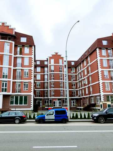 Дмитра Луценка вул., 2-В