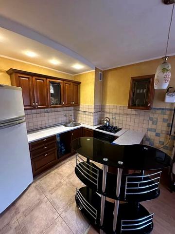 Героїв просп., 40
