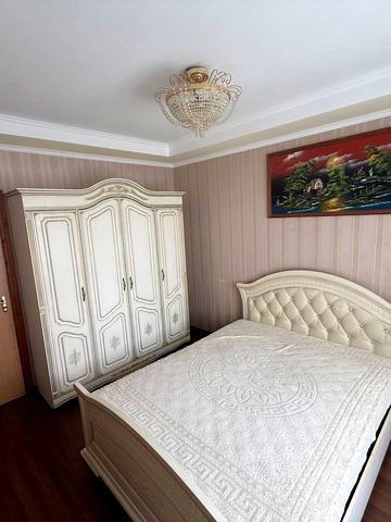 Європейського Союзу просп. (Правди), 19-А