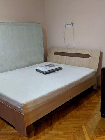 Добрий Шлях вул., 5