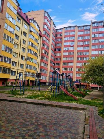 Тараса Шевченка вул., (Будинок 1)