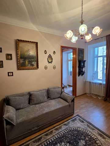 Івана Франка вул., 20