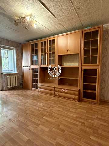 Тесленка вул., 27