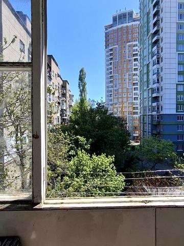 Лесі Українки просп. (Гагаріна), 15
