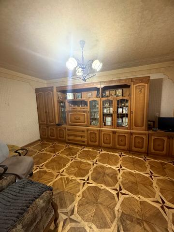 Ревуцького вул., 7