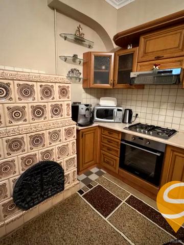Дмитра Вітовського вул. (), 26