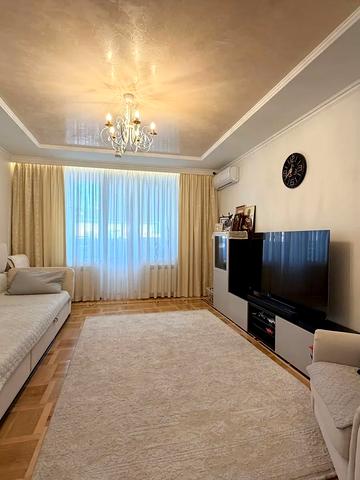 Романа Вірастюка вул., 7