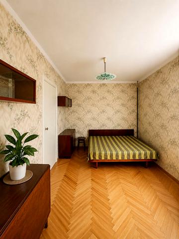Космонавта Поповича вул. (Космонавта Волкова), 18