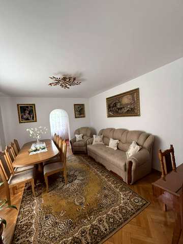 Богдана Лепкого вул., 7
