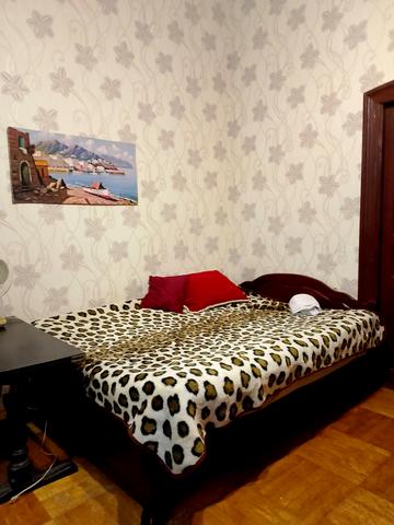 Кіри Муратової вул., 13