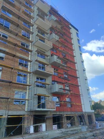 Степана Бандери вул., (Будинок 1)