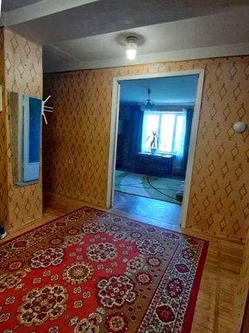 Олега Ольжича вул., 13