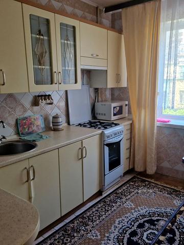 Драгоманова вул., 25