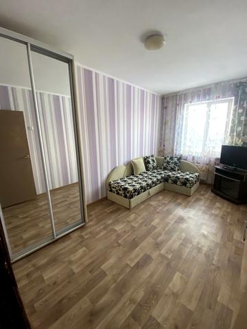 Прирічна вул., 5