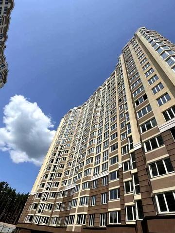 Університетська вул., 1-Б