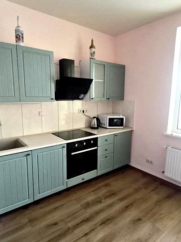 Середньофонтанська вул., 35